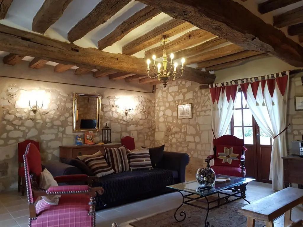 Château de Salvert - 4 Gîtes - 32 personnes