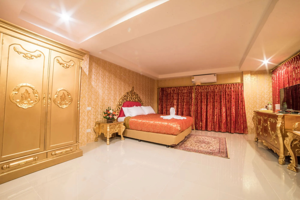 Nakaraj Princess Chiang Rai - Walking Street