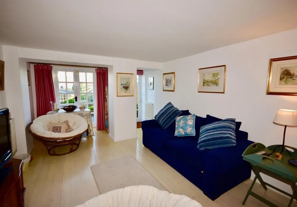Mulberry 3 bed Cowes Cottage, Solent Views (Sleeps 6)