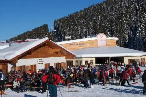 River Lodge Hotel