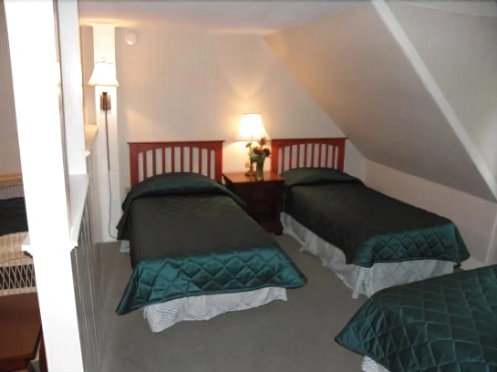 Storybook Inn & Suites