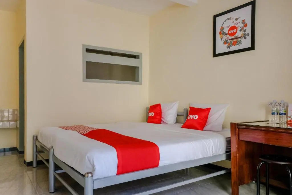 RedDoorz at CBR Residence Blimbing