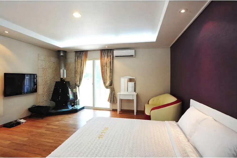 Gangneung Hills Five Pension