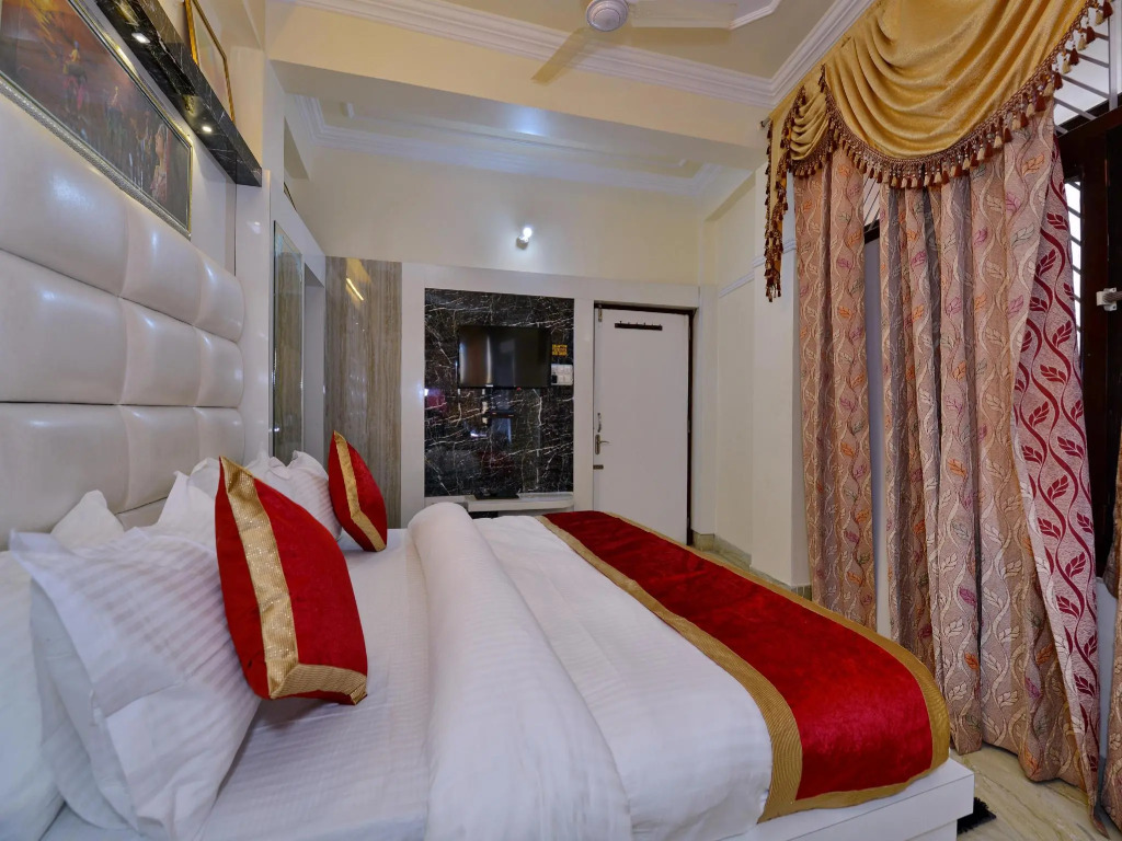 Hotel Ganpati Plaza