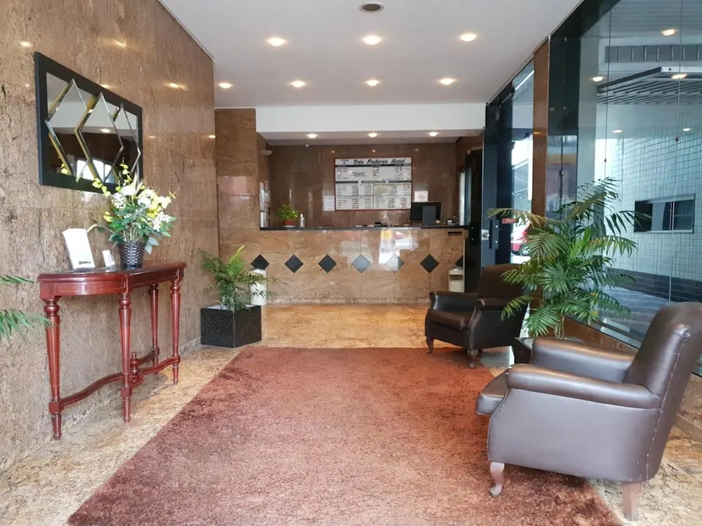 Hotel Três Poderes
