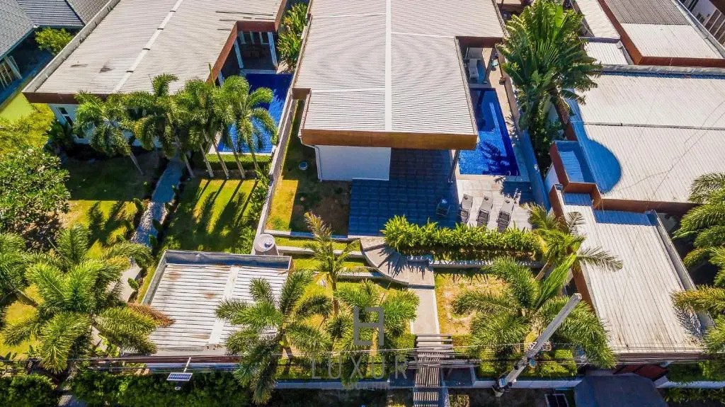 Modern 3 Bedroom Pool Villa In Resort G207