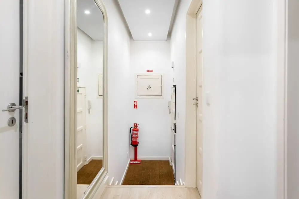 ALTIDO Graça 1-BR Apartment w/Green Terrace & BBQ