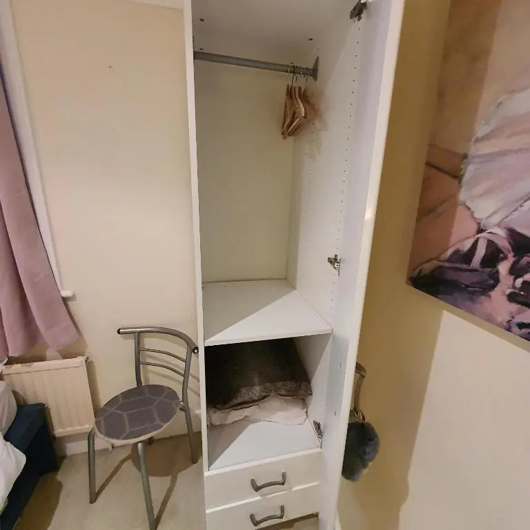 Monalisa single room near Edgware station