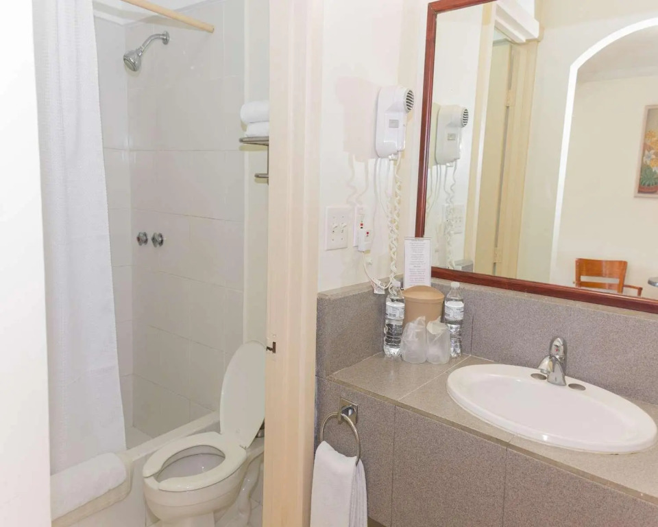 Hafersons Inn Hotel & Suites