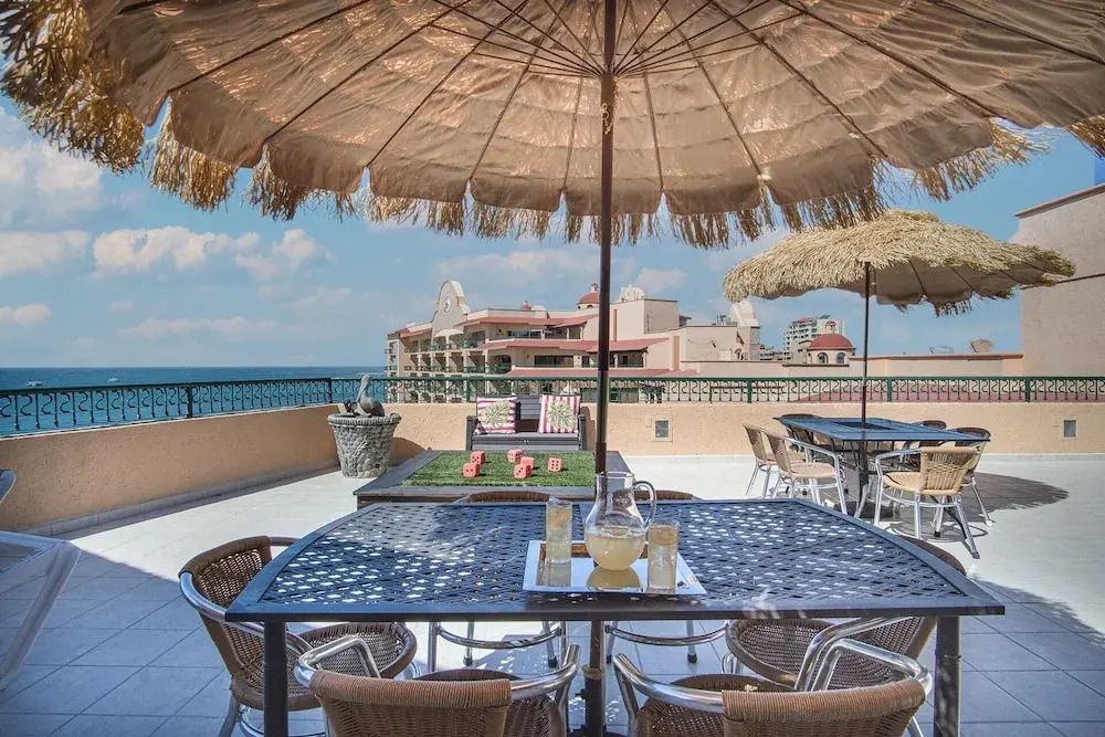 Casa Frida Massive Condo Sleeps up to 12