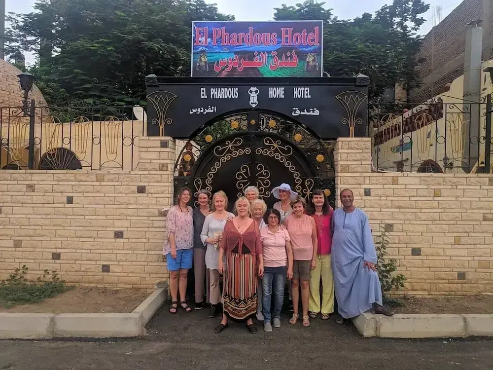 Elphardous Hotel
