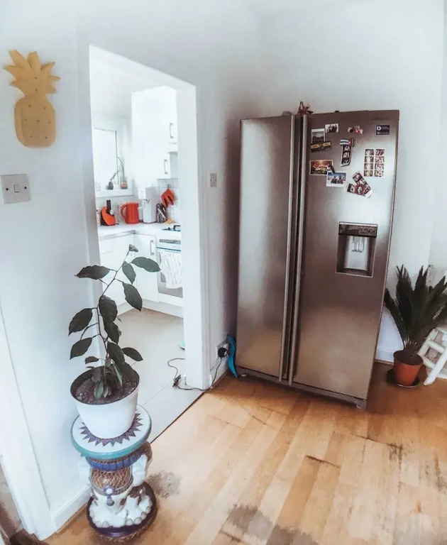 2 Bedroom Flat w Office in Tooting Broadway