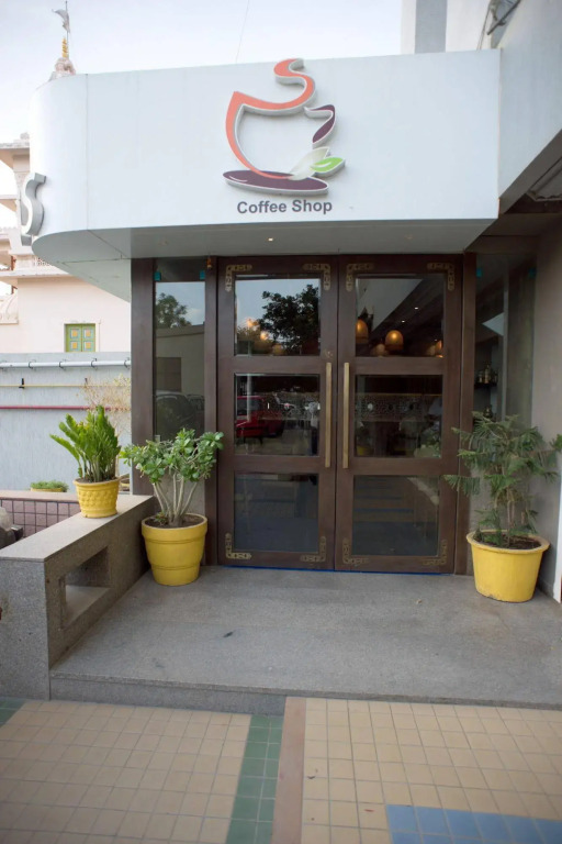 Hotel Platinum Inn
