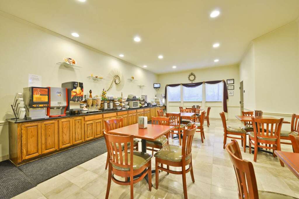Best Western Limestone Inn and Suites