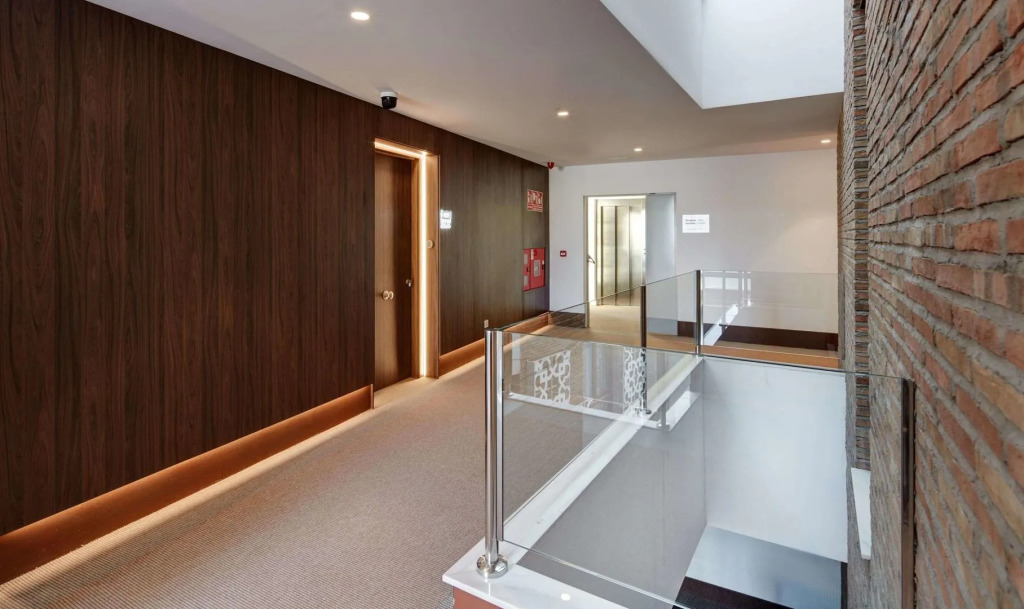 Sercotel Granada Suites