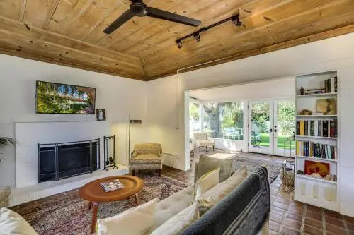 Hacienda Salida-Pool-Ht-2br/1.5b