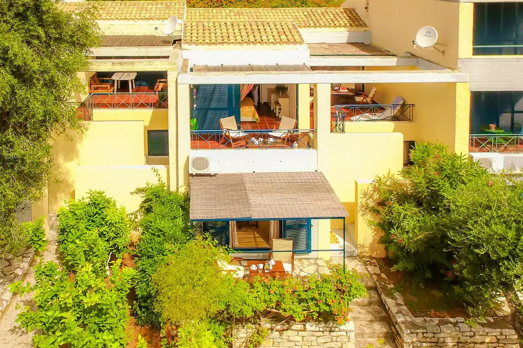 Apartment in Barbati with sea views