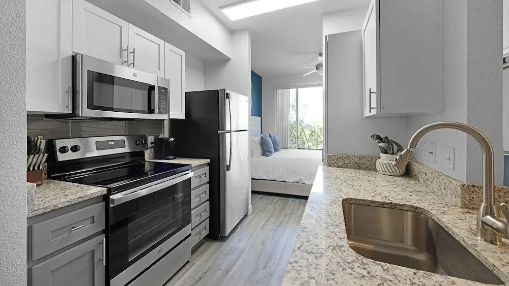 Landing Beautiful 1BD Pool Rooftop Lounge