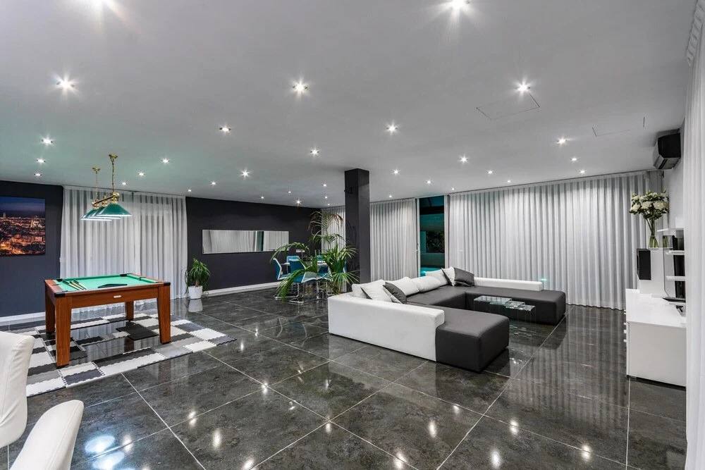 Luxurious Villa .2 Swimming Pools 200 M. From The Beach 1 Climatized