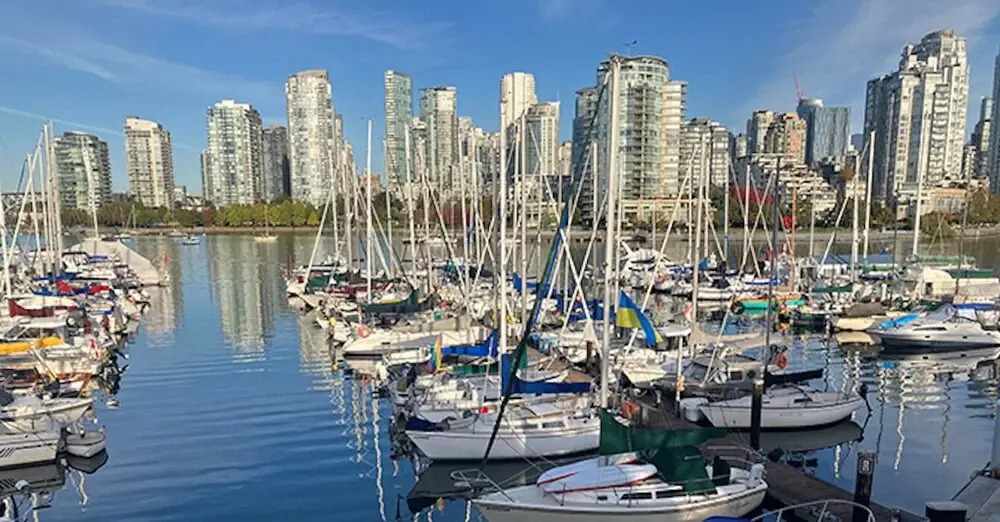 Chic 2BR Suite Vancouver West Downtown