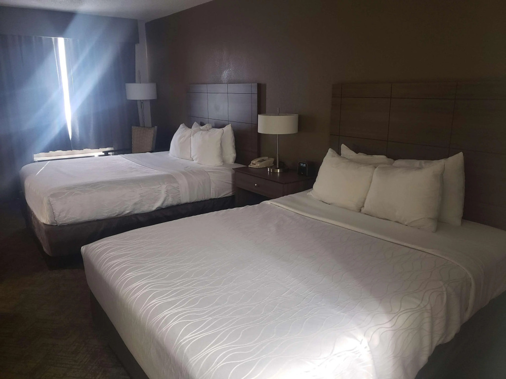 Best Western Center Inn