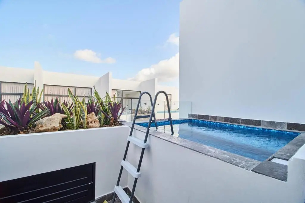 Modern and Boho 1BD/1 BR + Private Plunge Pool