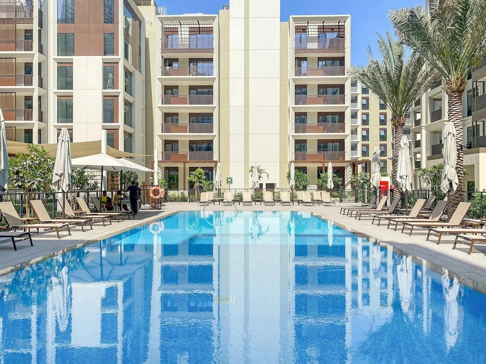 Silkhaus Chic 1BR Creek Beach Grove Pool View