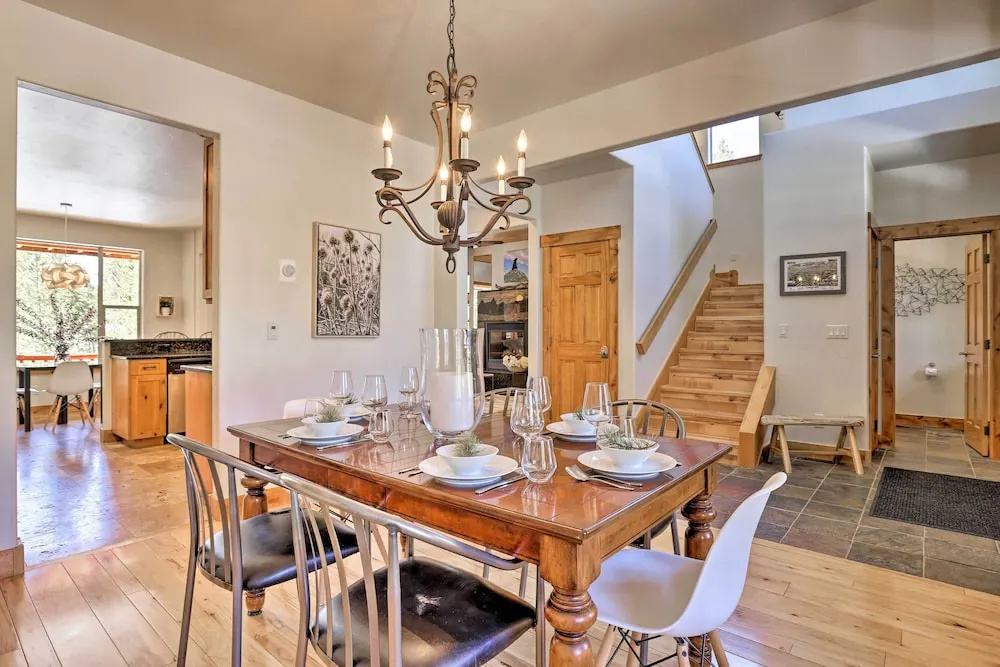 'rocky Bear Lodge' on 2 Acres Near Turquoise Lake