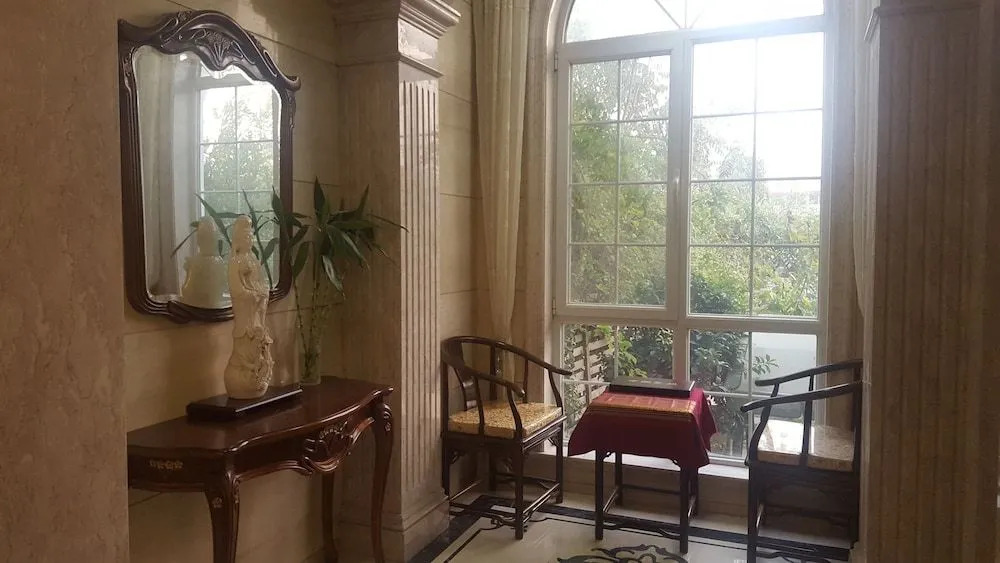 Li Manor