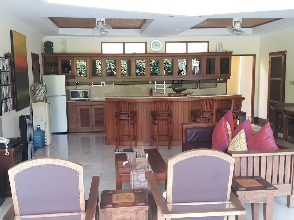 Emerald Villa B-18