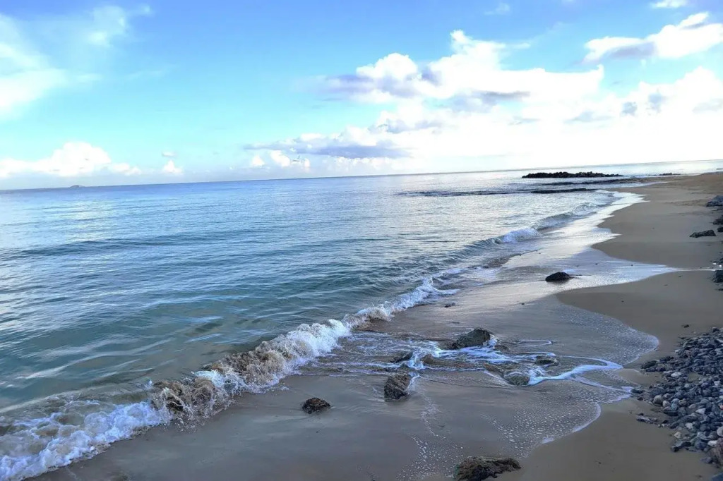Almare Beach