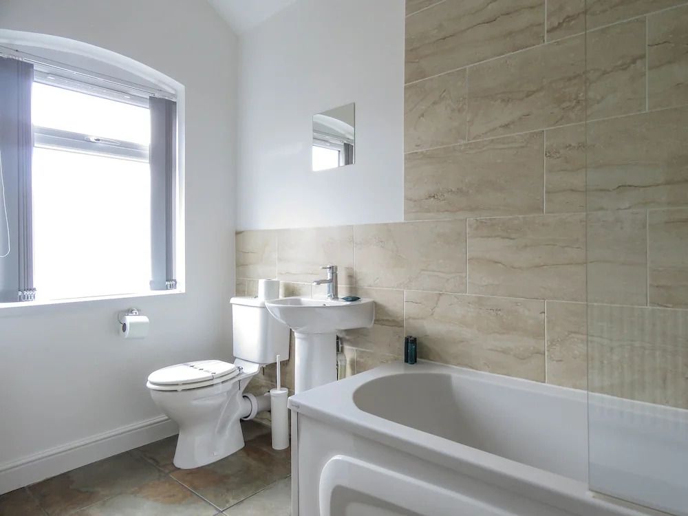 Tudors Esuites Birmingham House