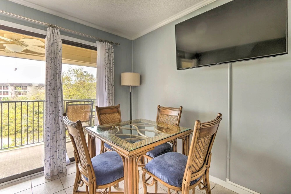 Top Floor Oceanview King Villa - Oceanfront Resort