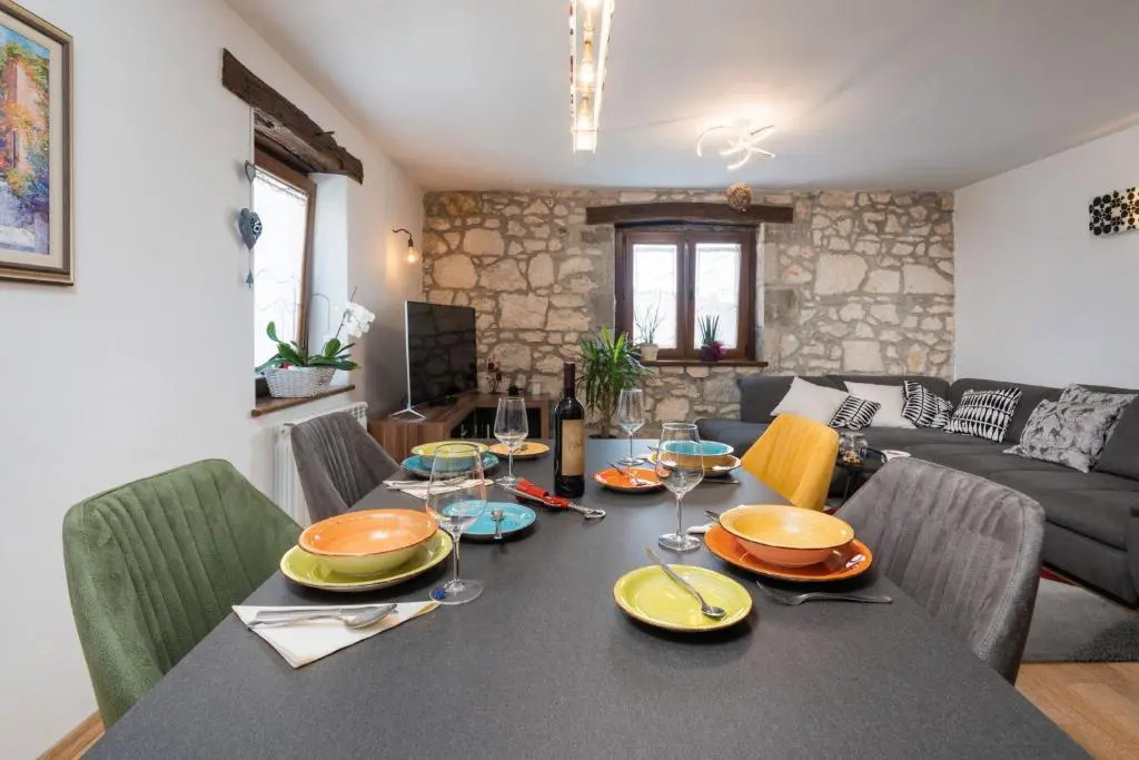 Luxury 3 Bedroom Apartment