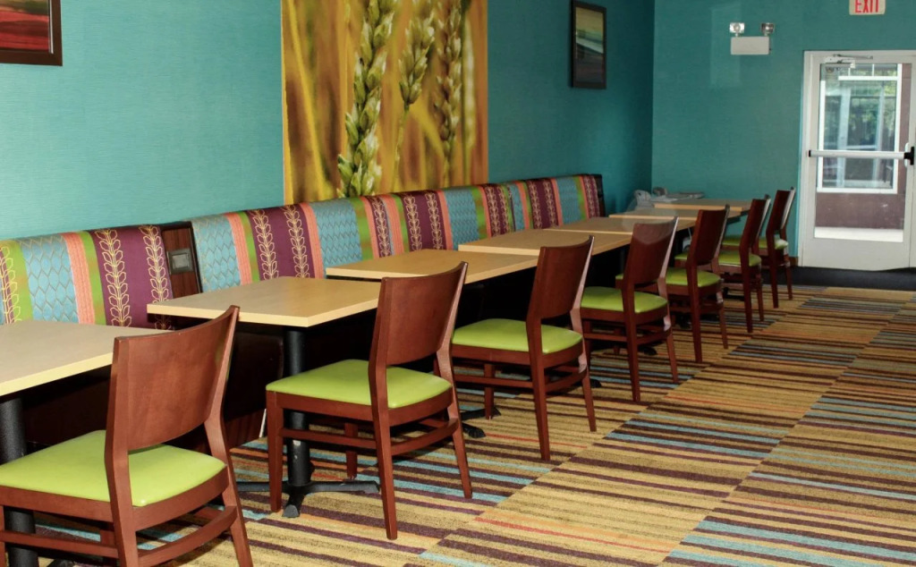 Fairfield Inn & Suites by Marriott Fairmont