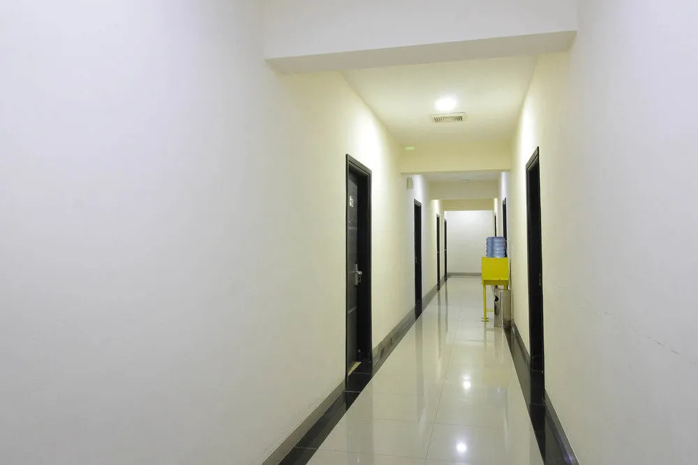 Blitz Hotel Batam Near Sultan Mahmud Ri'ayat Shah