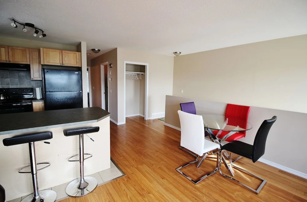 Executive Private Suites near Calgary