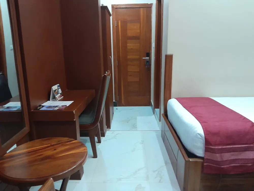 Mdope Idde hotel