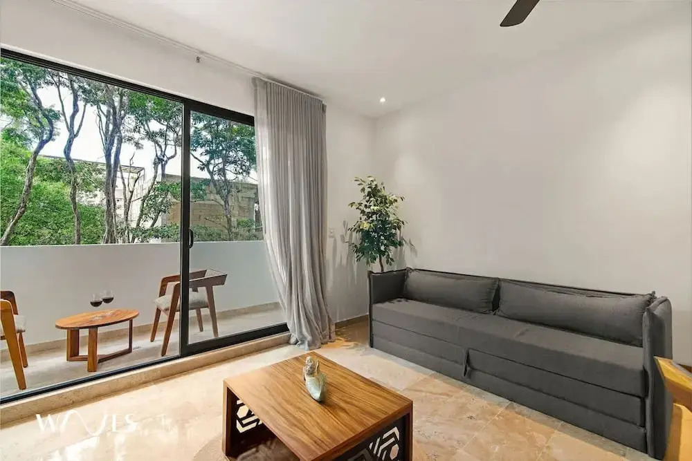 1 Br LX Amenities Prime Location