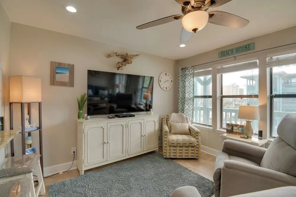 Vibrant Gulf Shores Getaway w/ Pool & Beach Access