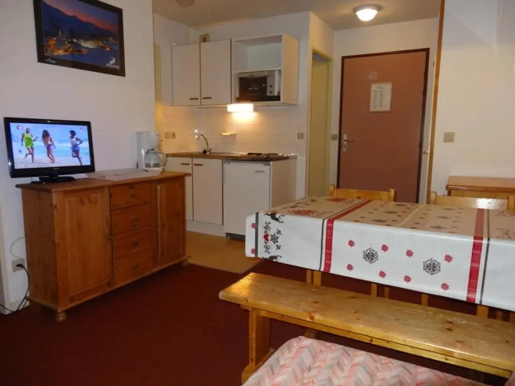 Appartement Les Menuires, 2 pièces, 4 personnes - FR-1-178-94