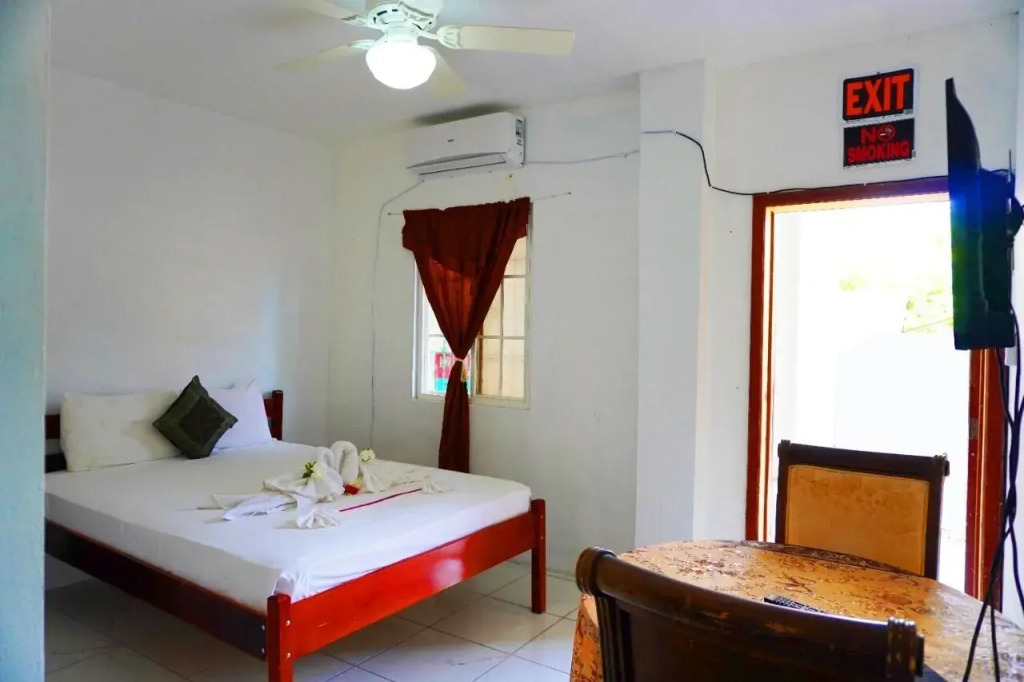 See Belize Sea View BAY Studio