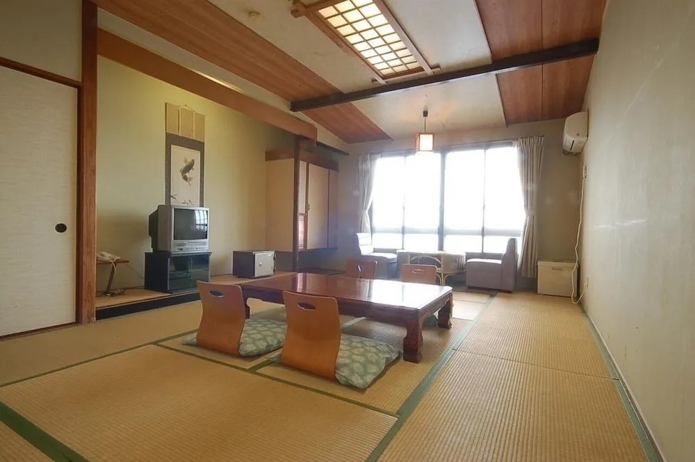 Hoshi Hotel