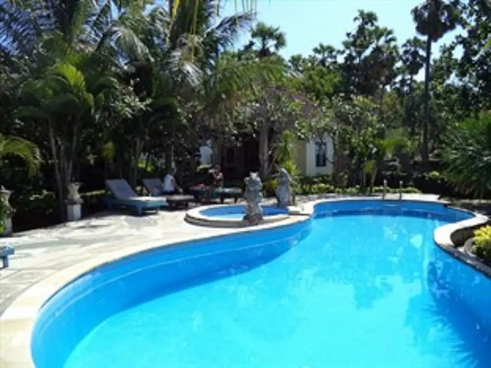 Deddys Beach Bungalows
