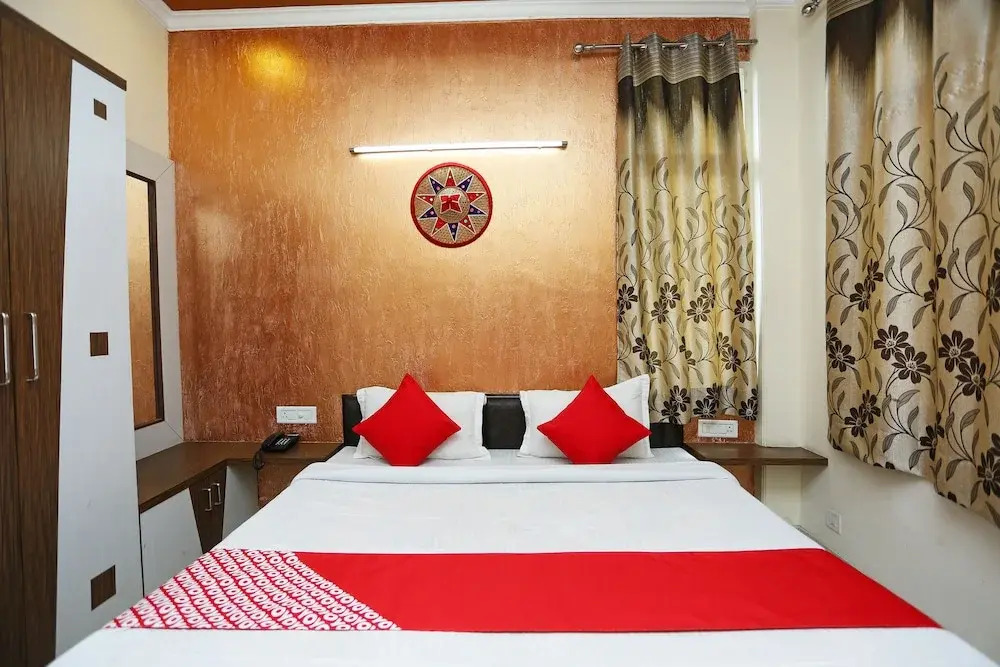 OYO 35823 Hotel Blumango