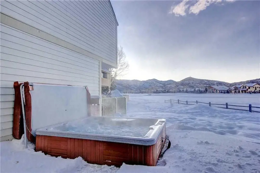 Racquet Club #125 2 Bedroom Condo