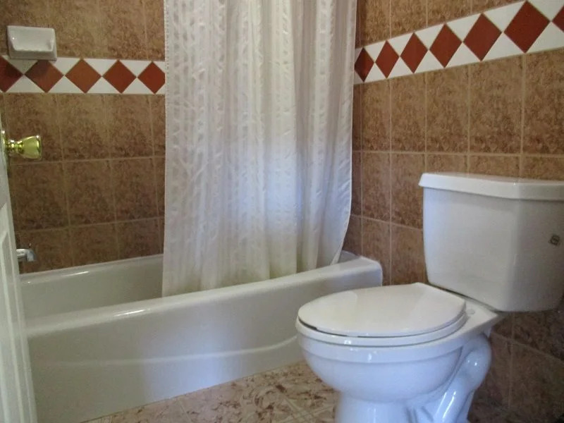 Golden West Manor Motel