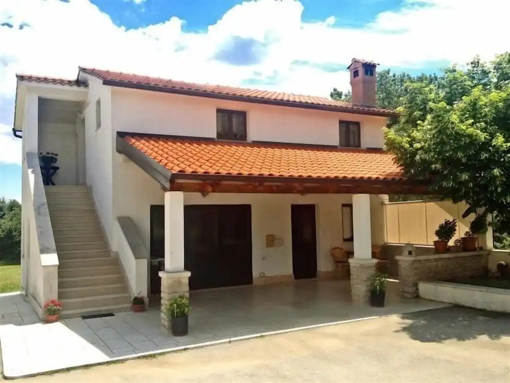Apartment 1874