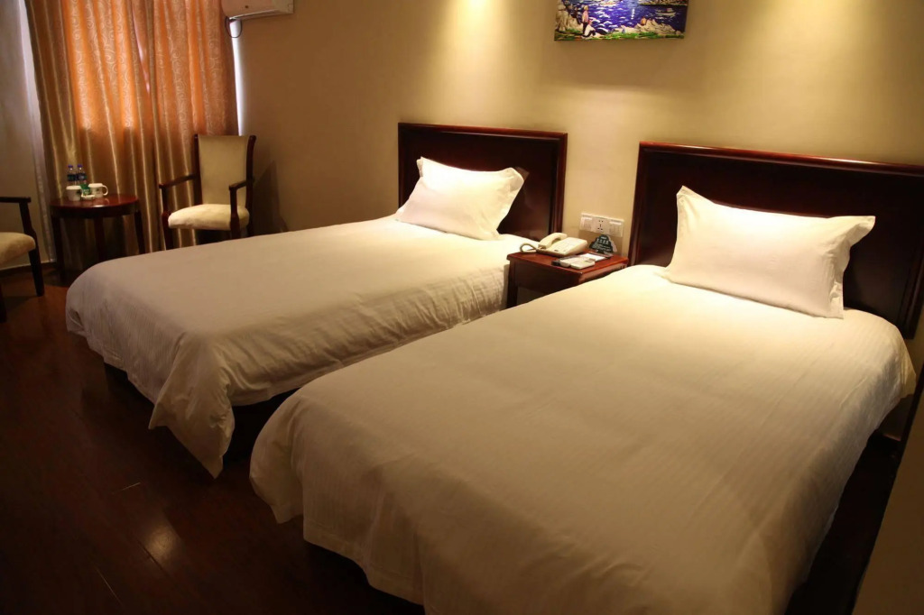 GreenTree Inn Shantou Jinping District Hulu City Yuepu Expressway junction Hotel