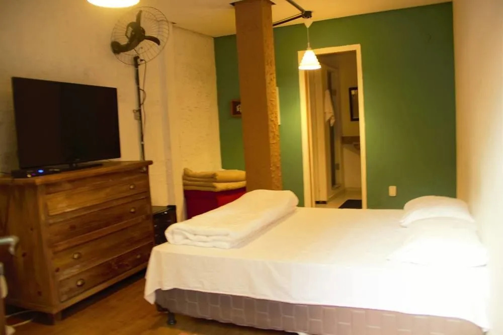 Obah Hostel e Bar